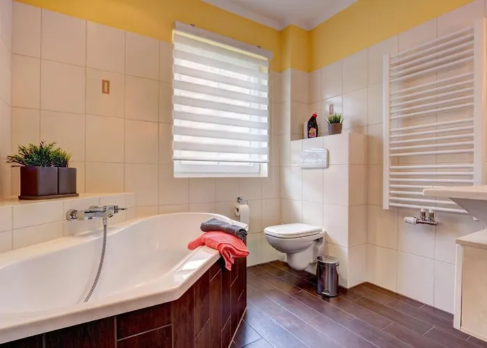 - Am Deich Ferienhaus *